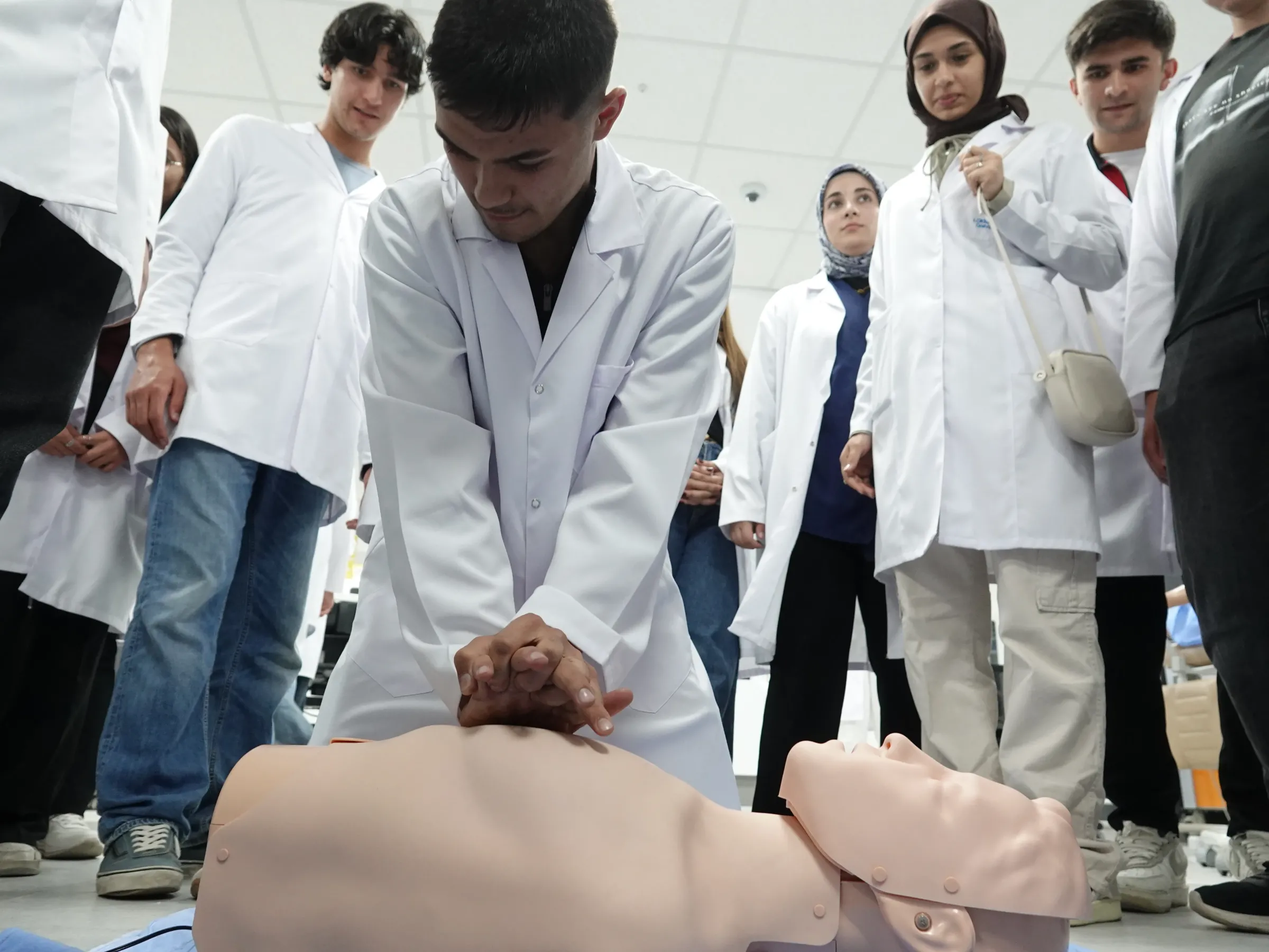 Malatya Doğanşehir Fen Lisesi Öğrencileri Beyaz Önlük Giydi