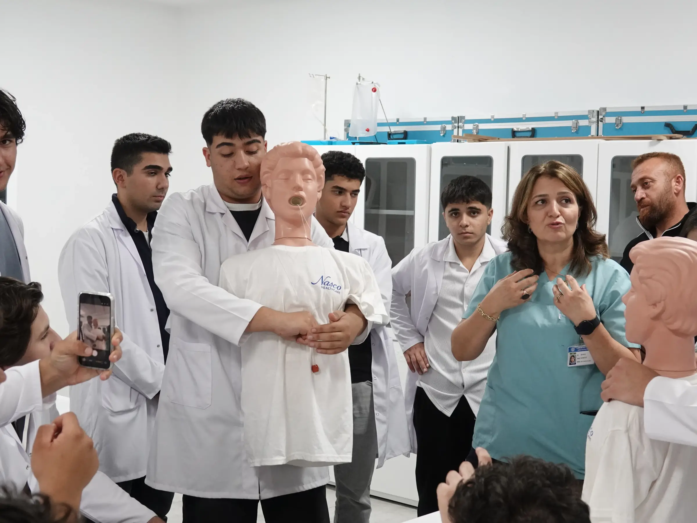 Malatya Doğanşehir Fen Lisesi Öğrencileri Beyaz Önlük Giydi