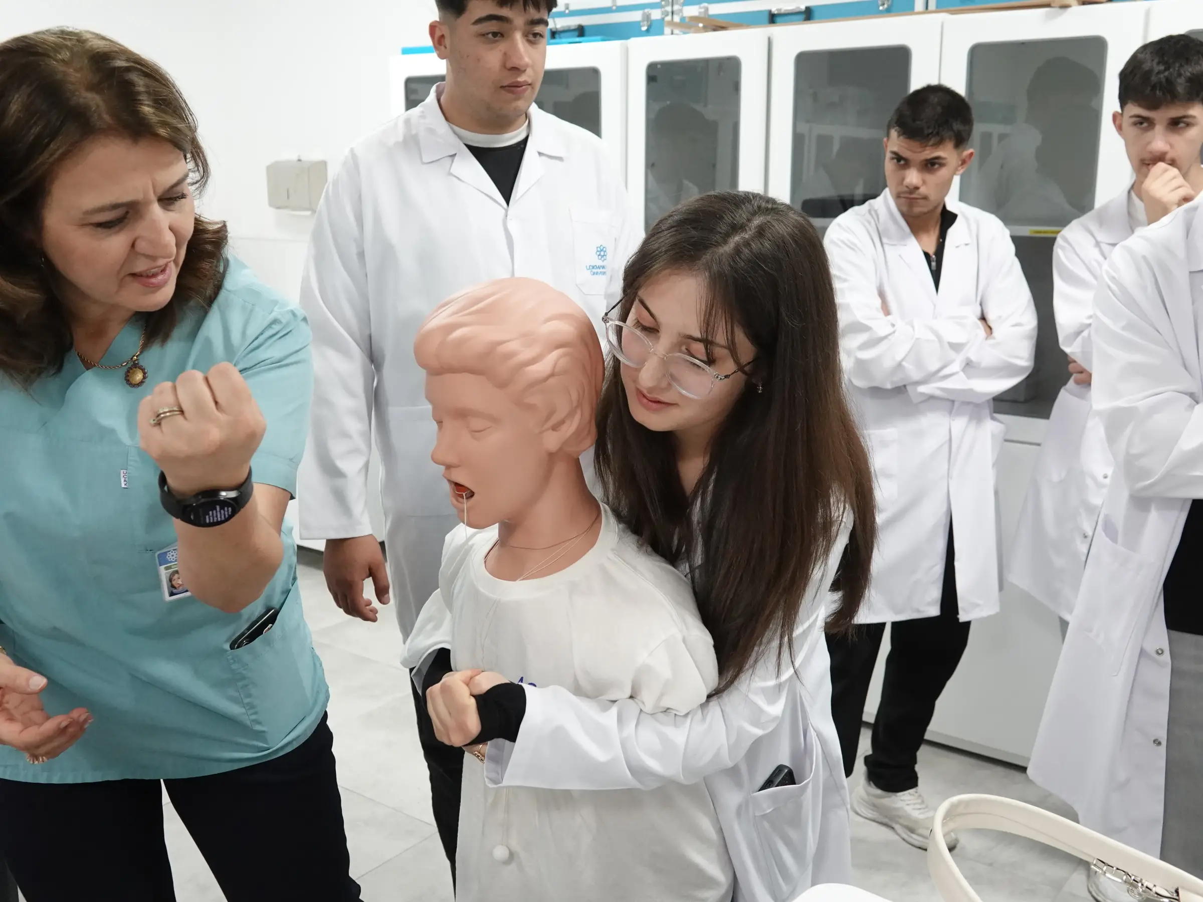 Malatya Doğanşehir Fen Lisesi Öğrencileri Beyaz Önlük Giydi