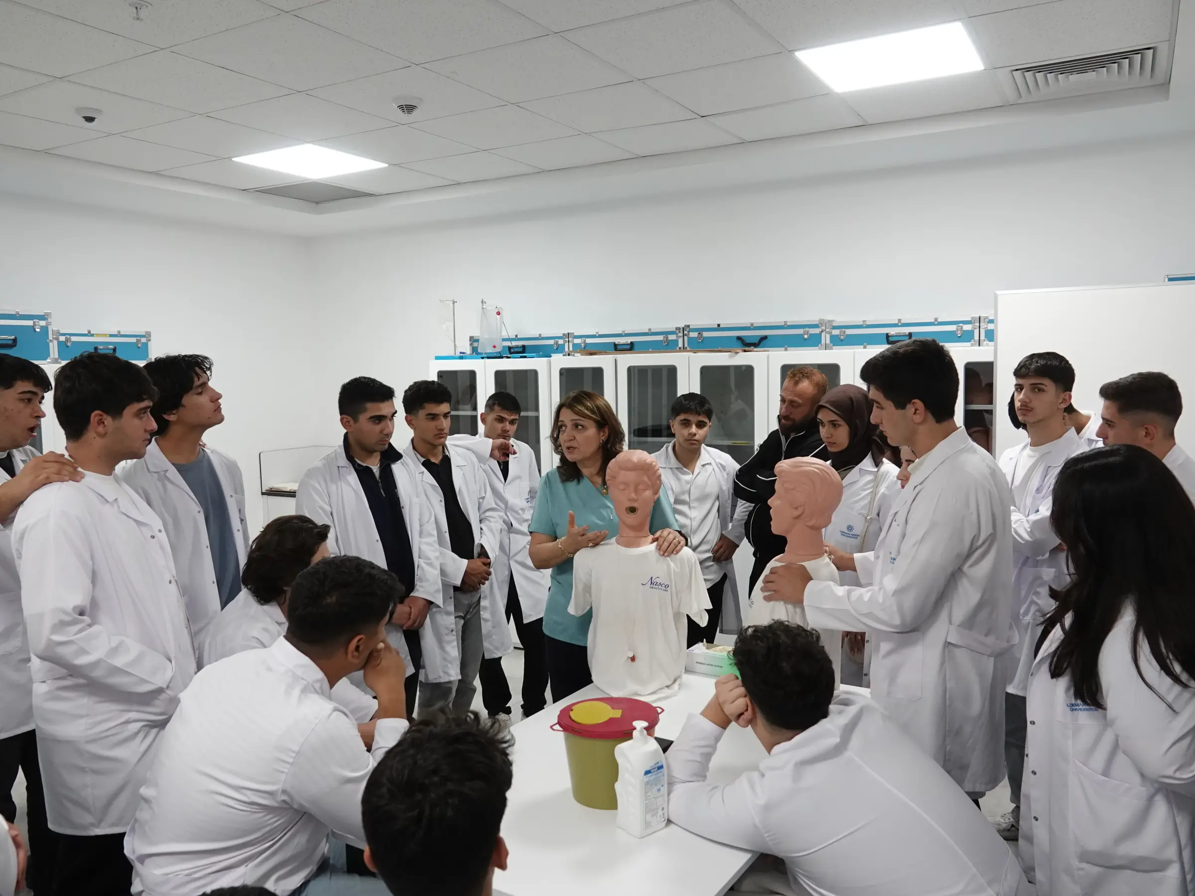 Malatya Doğanşehir Fen Lisesi Öğrencileri Beyaz Önlük Giydi